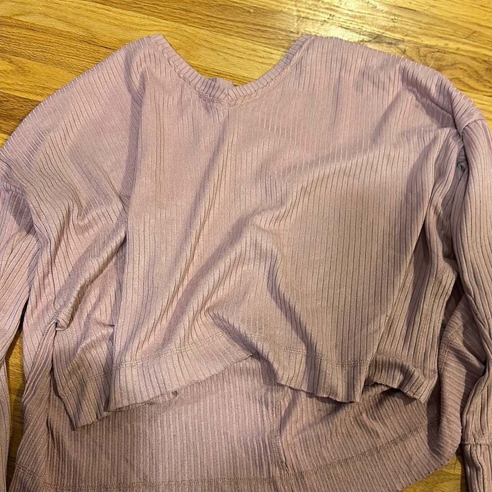 pink tee